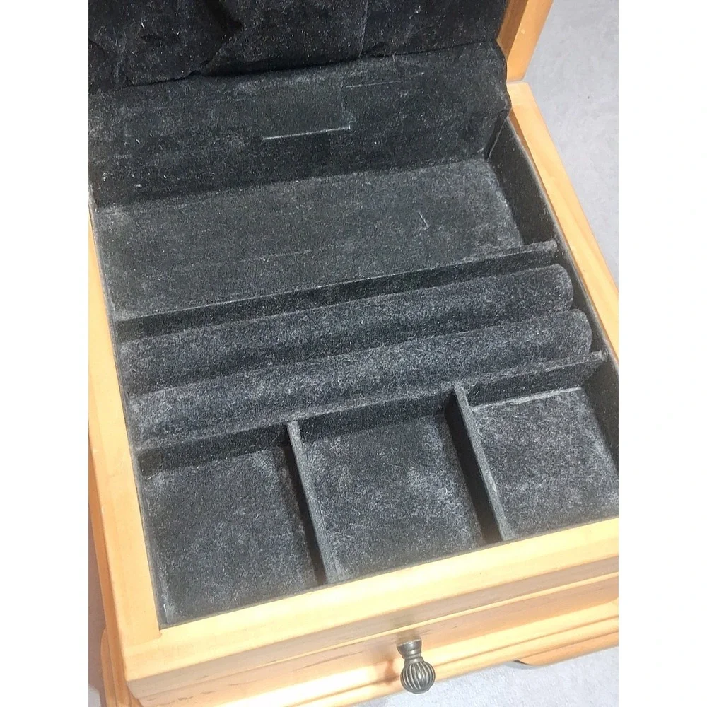 Tri Coastal Design Art in Motion Wood Jewelry Box